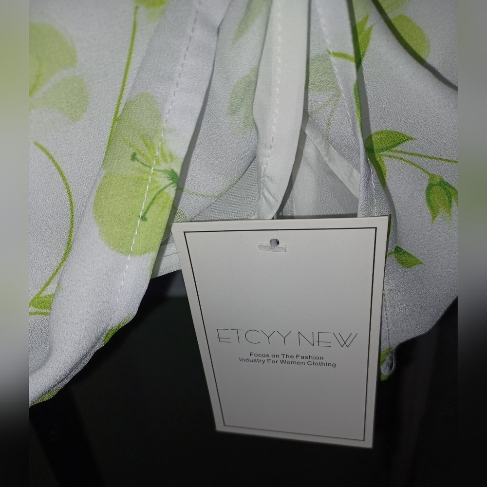 ETCYY NEW Flattering Floral Tank Camisole - Picture 6 of 7
